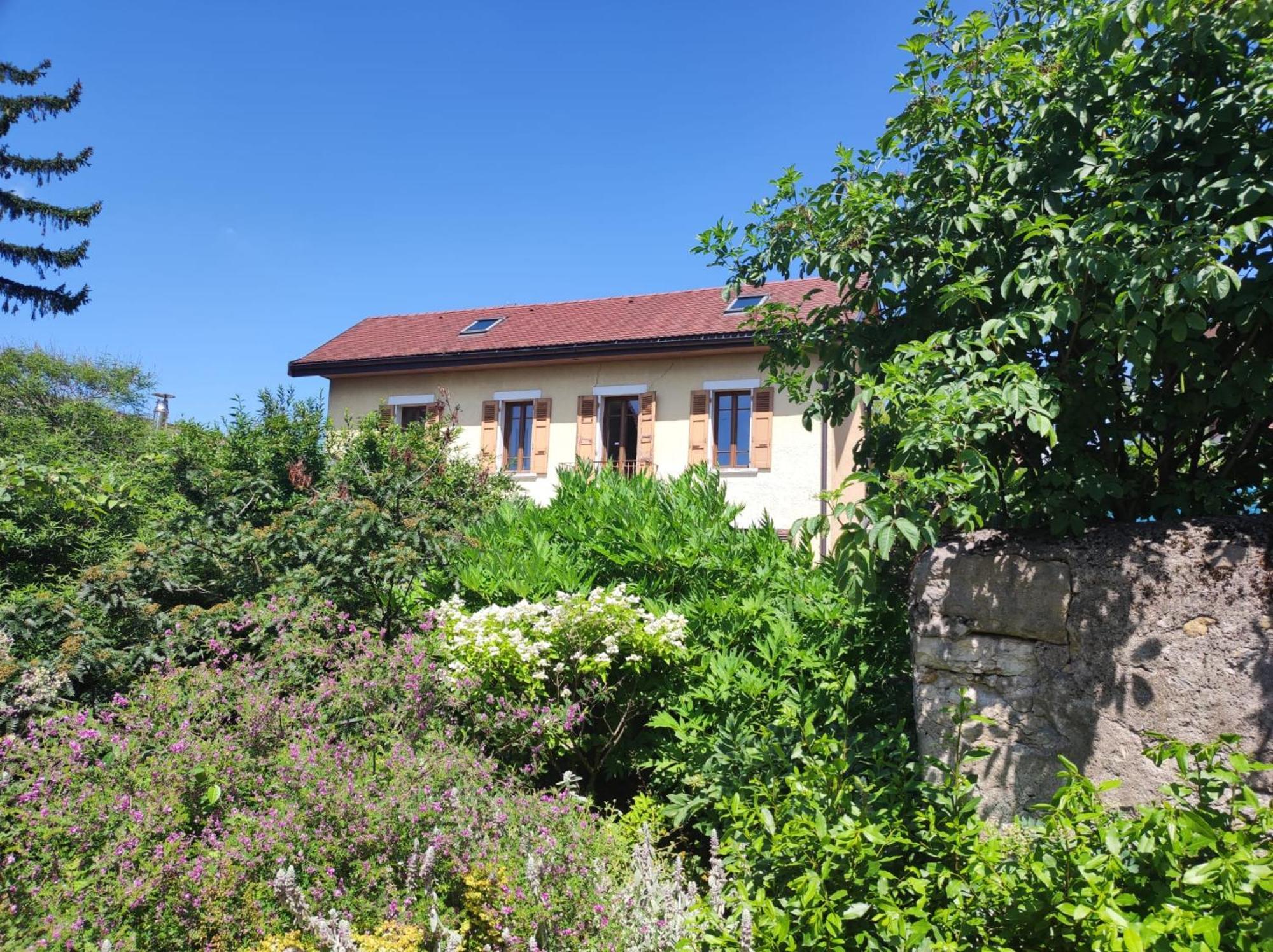 Les Jardins Du Chateau Анси Экстерьер фото